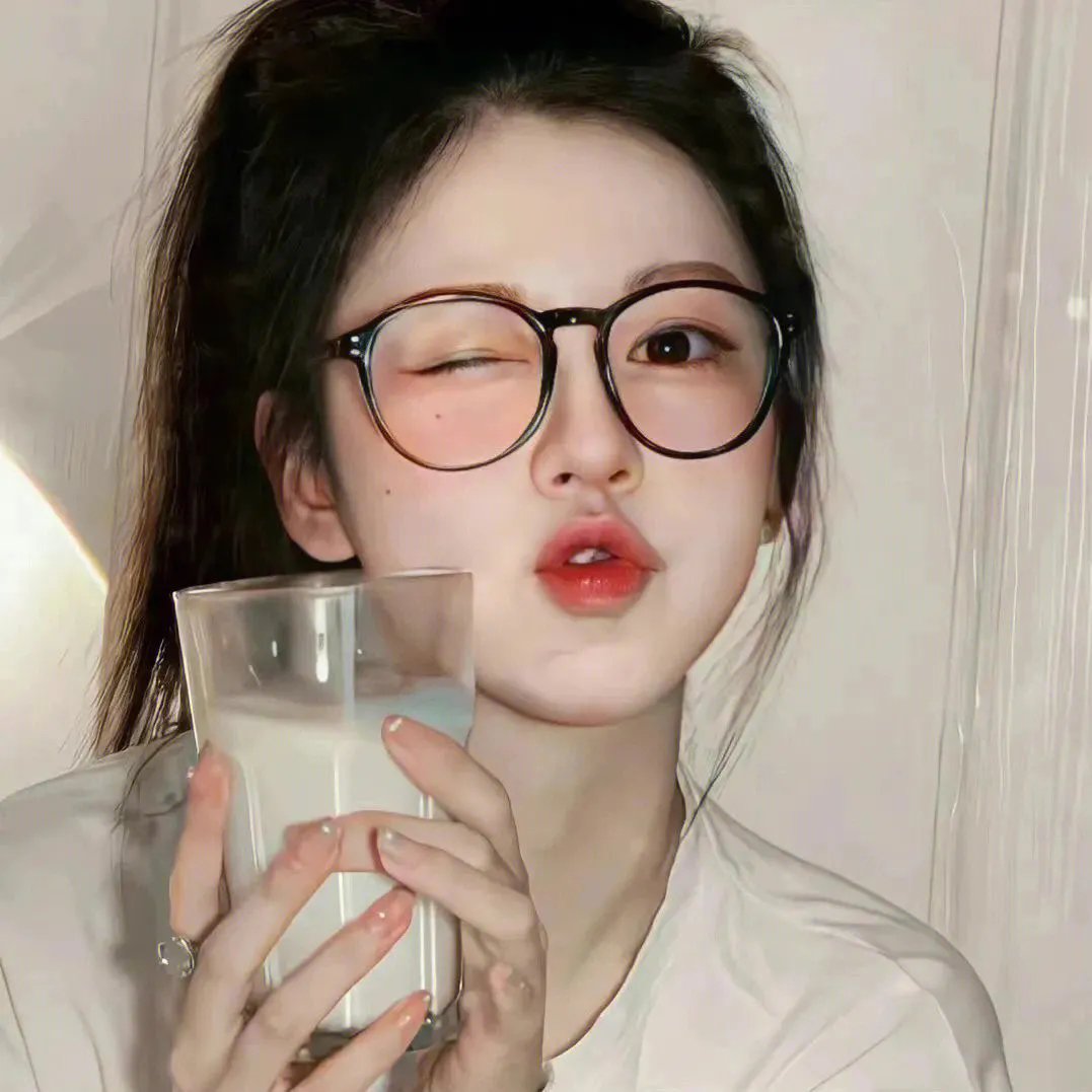 小鱼莉莉